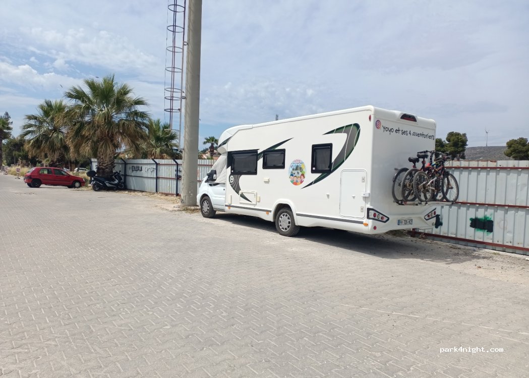 (35930) Çeşme - 15 1058. Sokak — foto
