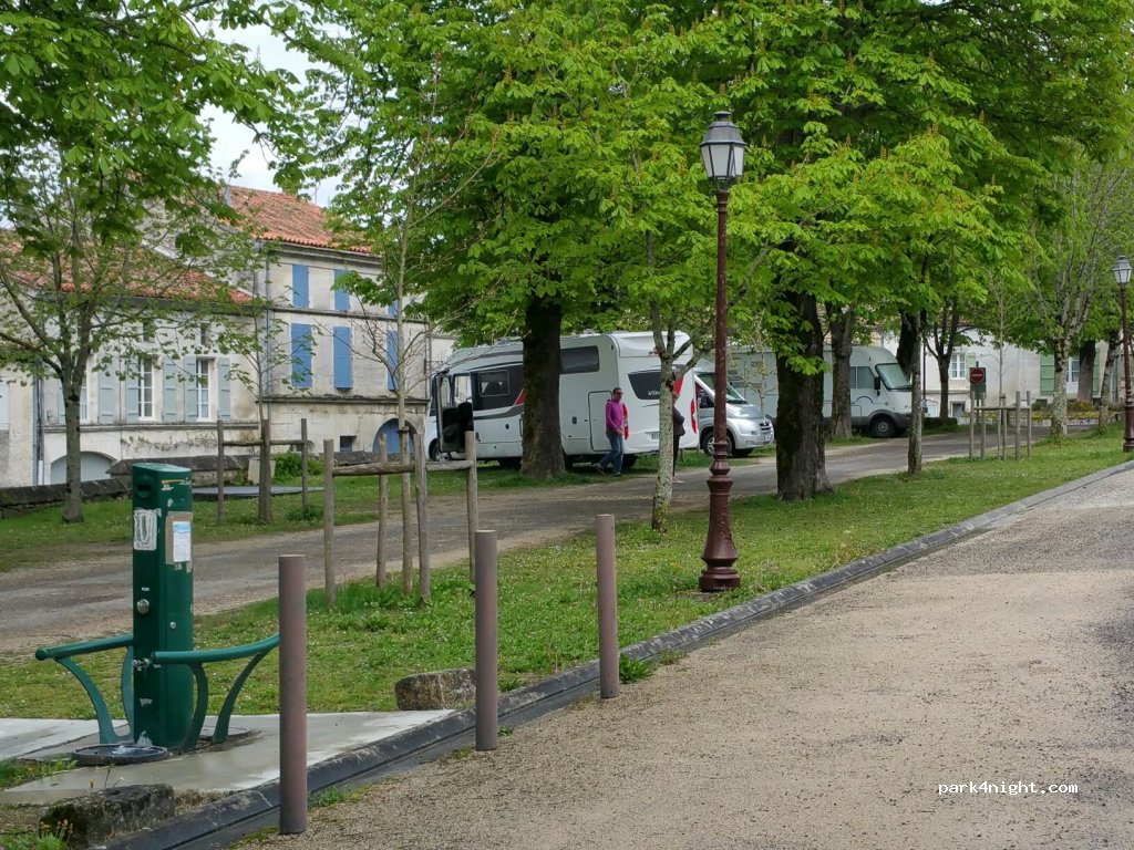 Place du Champ de Foire — foto 2