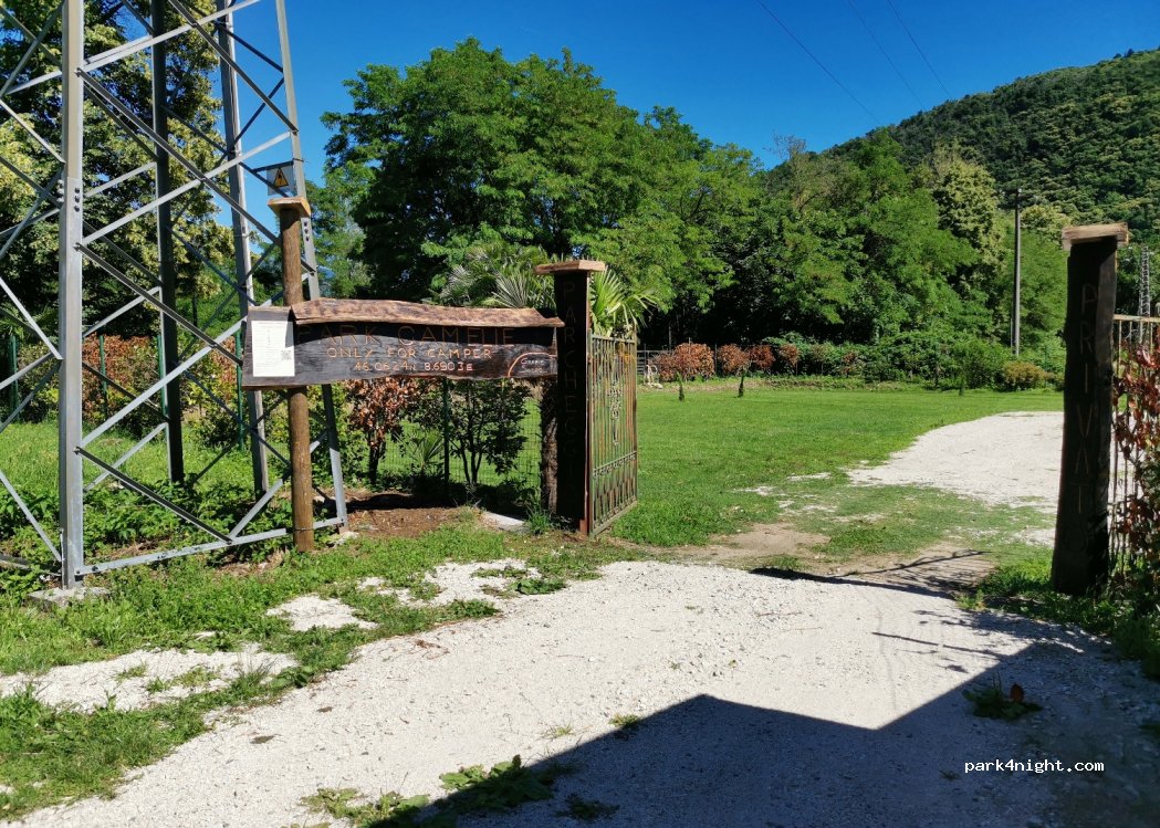 Parcheggio delle Camelie — foto