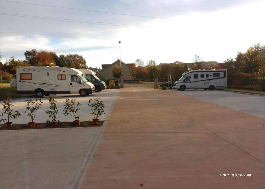 (32660) Allariz - 30 Rúa Portovello — foto 2