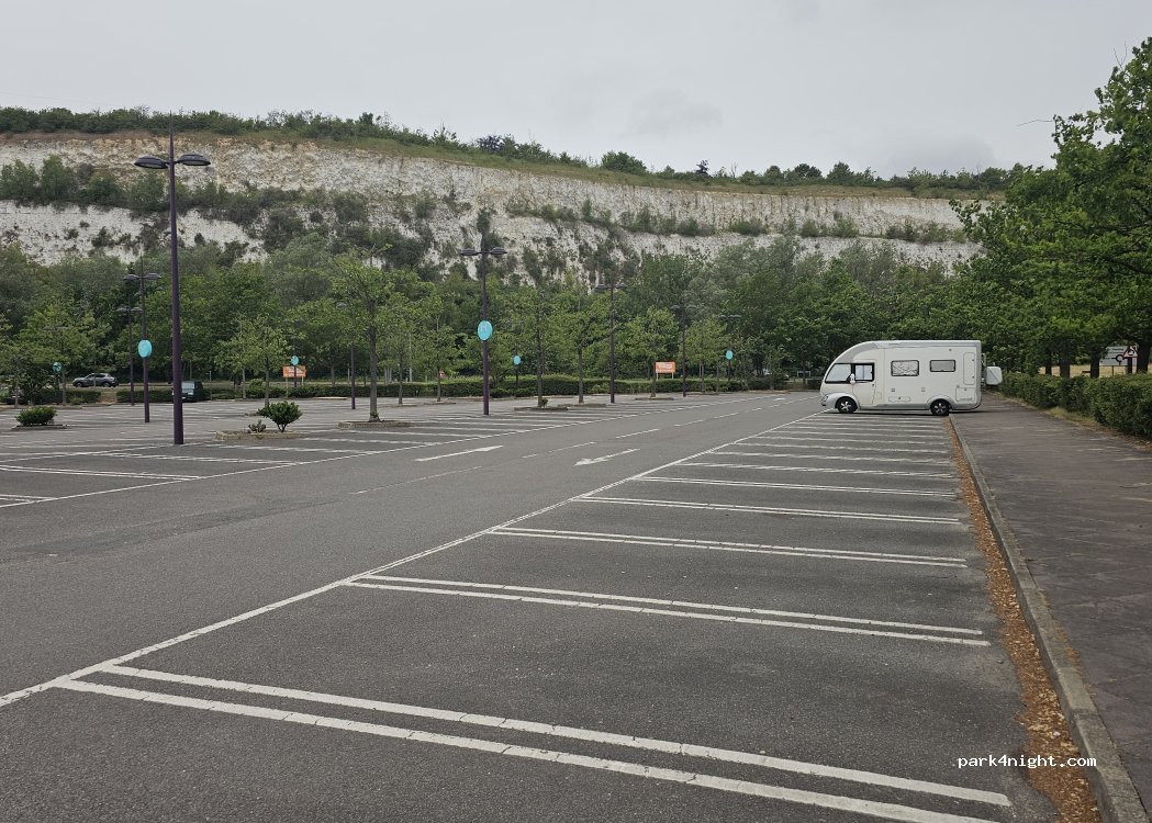 (DA9 9SB) Dartford - Bluewater Pkwy — foto