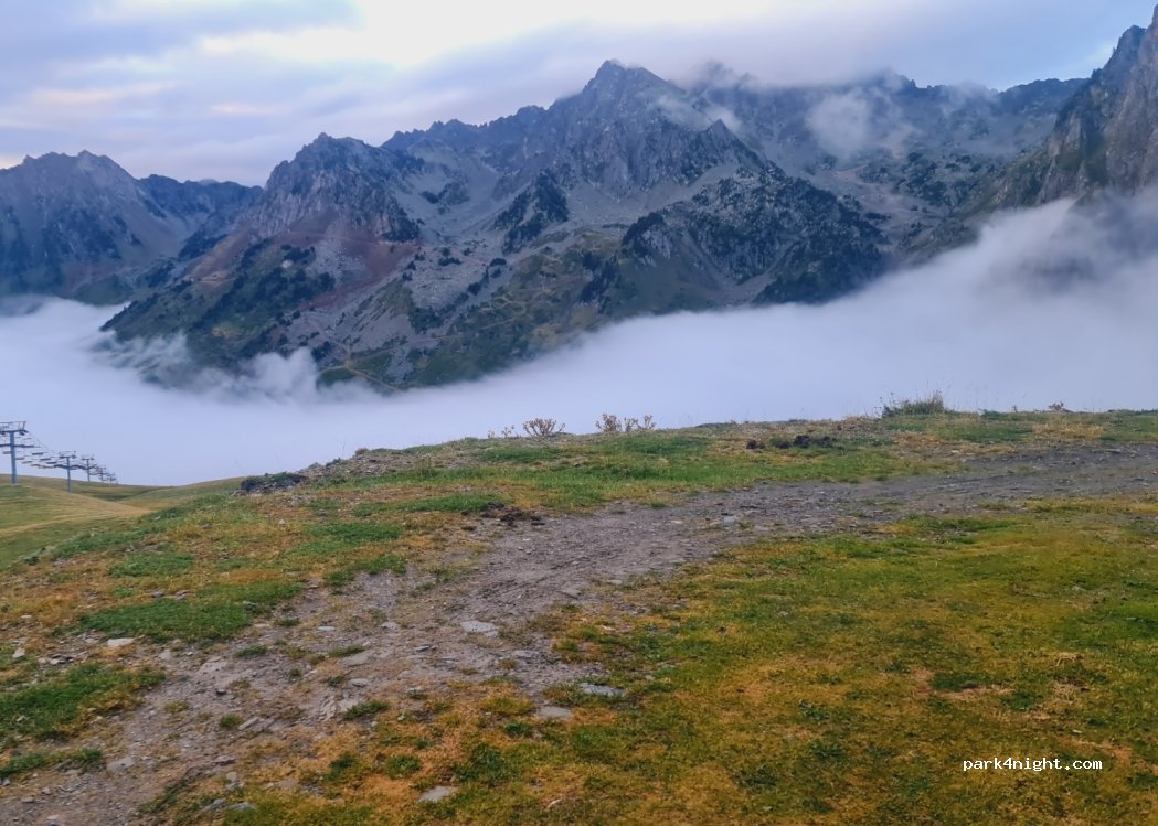 (65200) Bagnères-de-Bigorre - Unnamed Road — foto 4