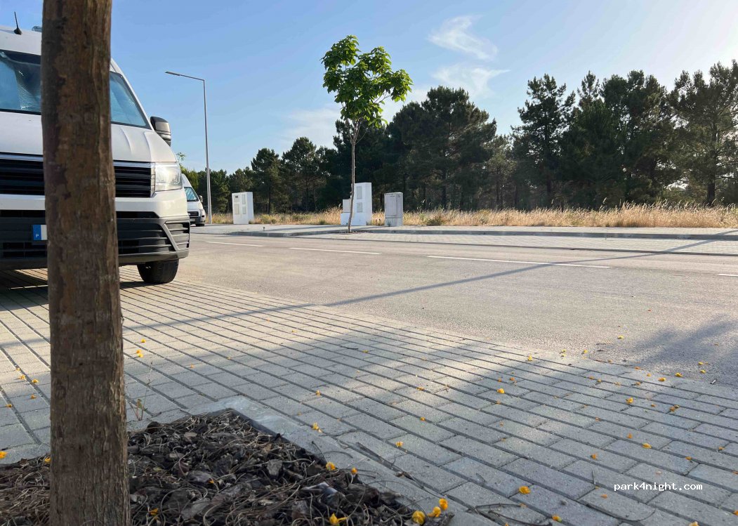 (7570) Melides - Rua 5 de Outubro — foto