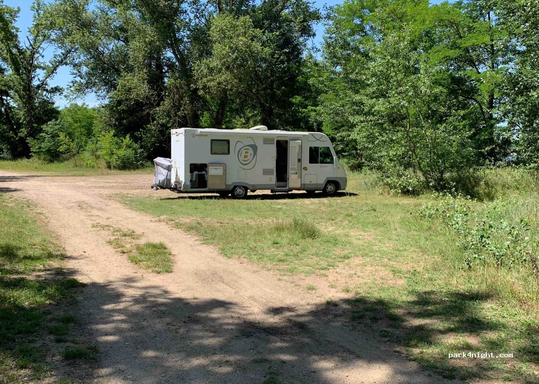 (03320) Livry - Les Îles — foto