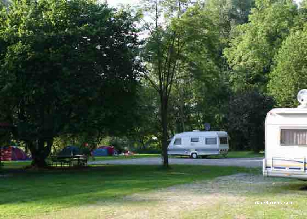 Campingplatz beim Ruderclub — foto
