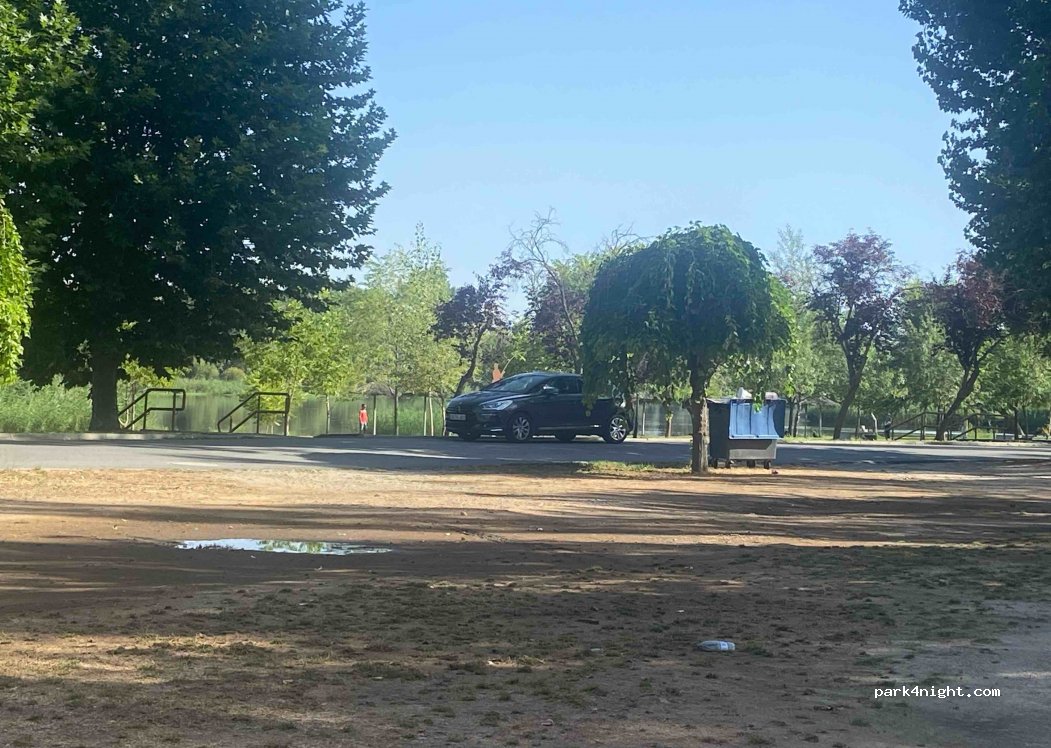 (37800) Alba de Tormes - C. Camping — foto 3