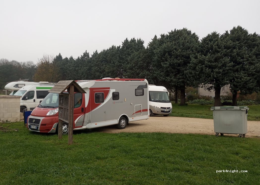 (86530) Naintré - 17-37 Rue Honoré de Balzac — foto 5