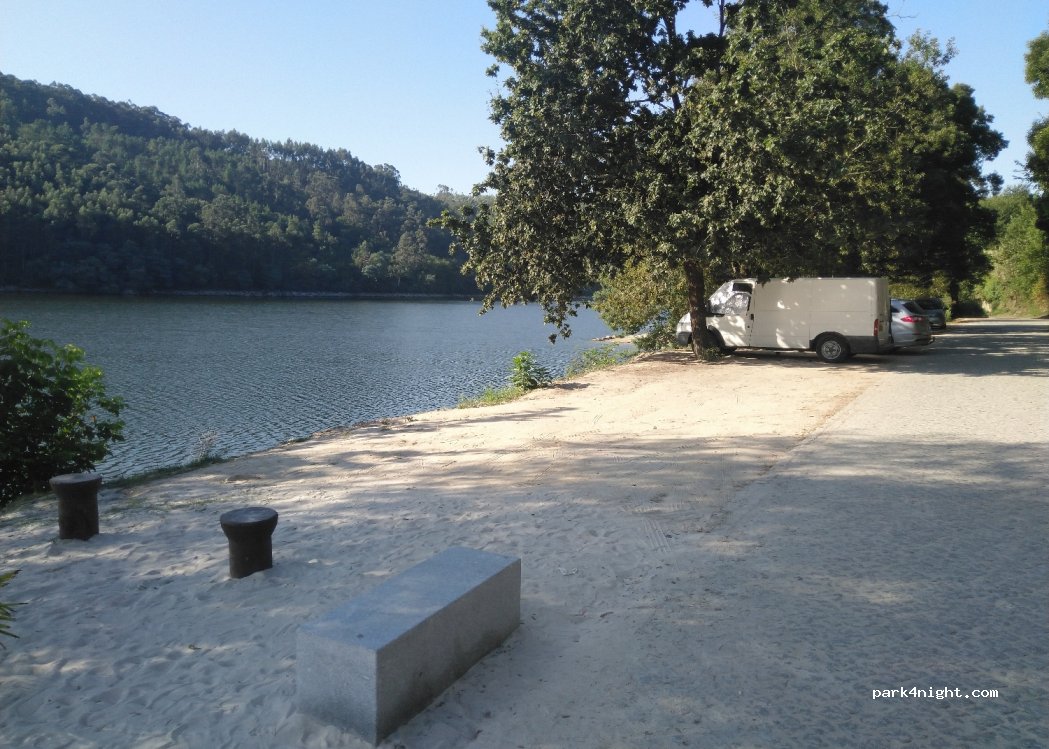 (4625) Favões - Unnamed Road — foto 4