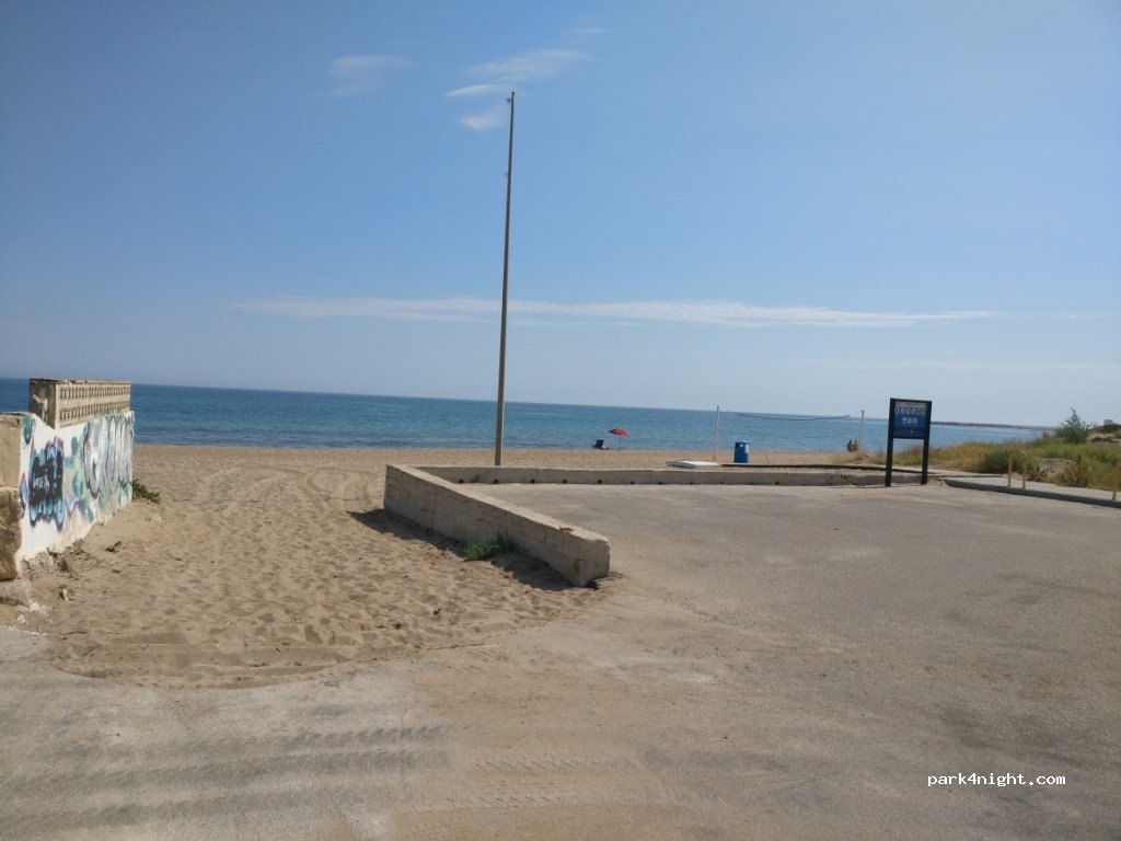 (03700) Dénia - 11 Carrer Llac Maracaibo — foto 2