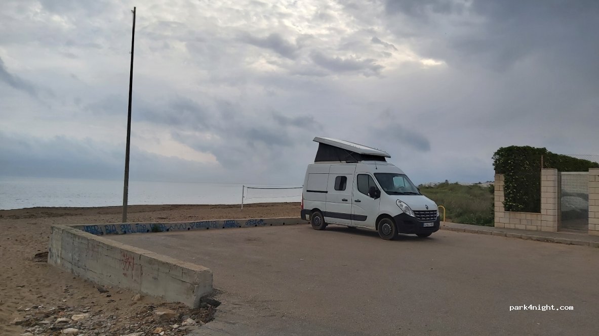 (03700) Dénia - 11 Carrer Llac Maracaibo — foto 4
