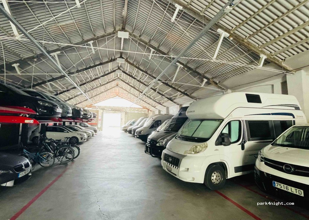 (08005) Barcelona - 16.B Passatge d'Aymà — foto 4