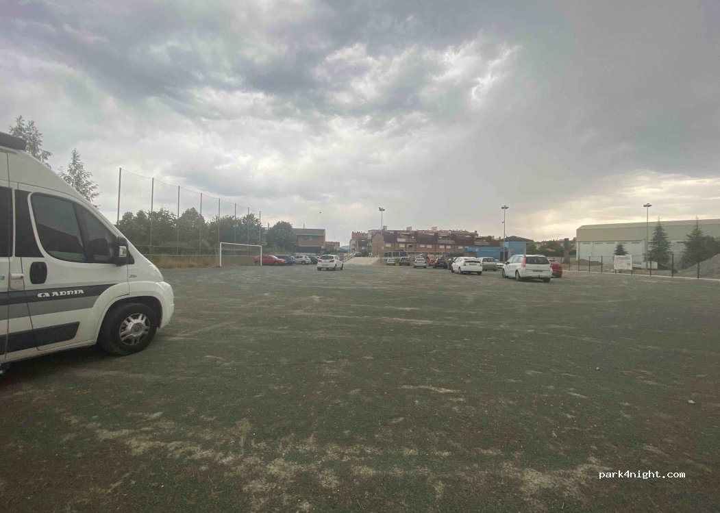 (31110) Noáin - 45 Travesía Del Aeropuerto — foto 2