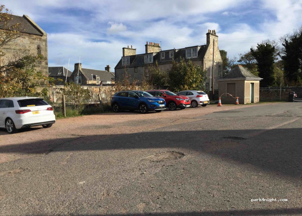 (KY16 8LA) Saint Andrews - 7 Woodburn Place — foto