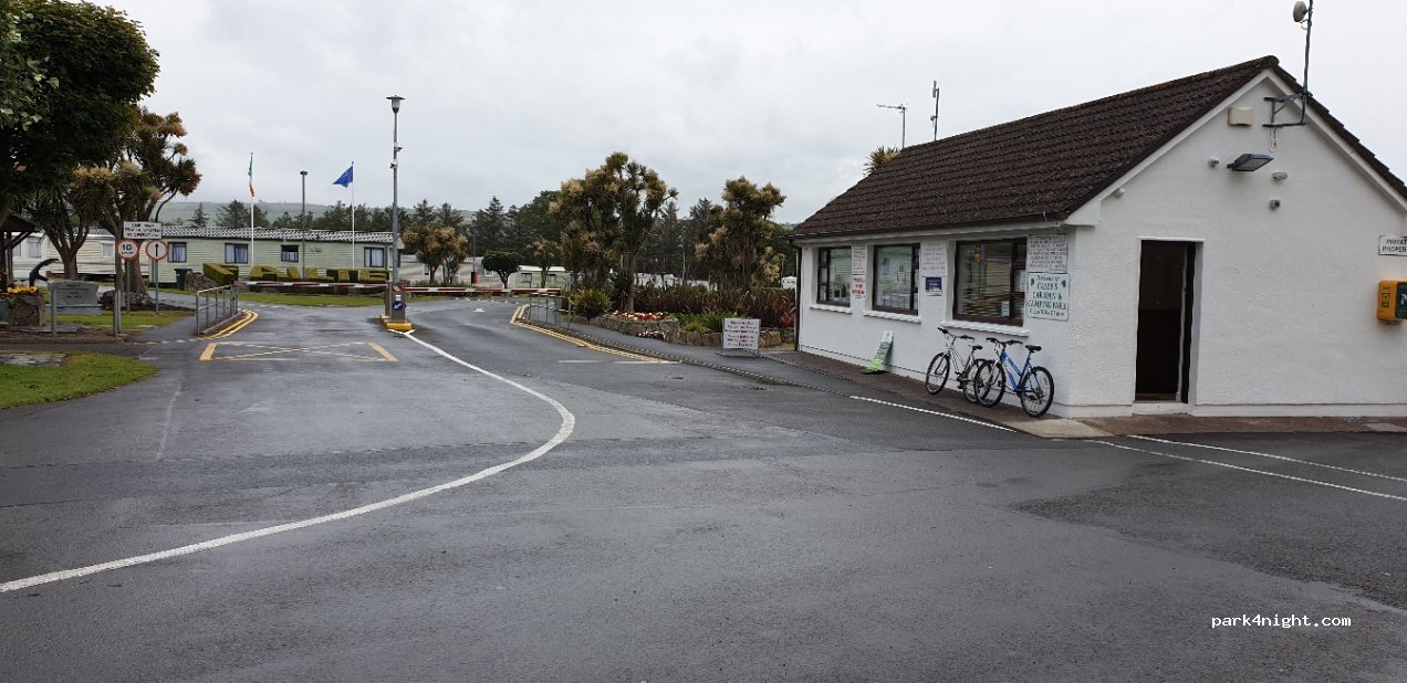 (X35 EF49) Tallacoolmore - Unnamed Road — foto