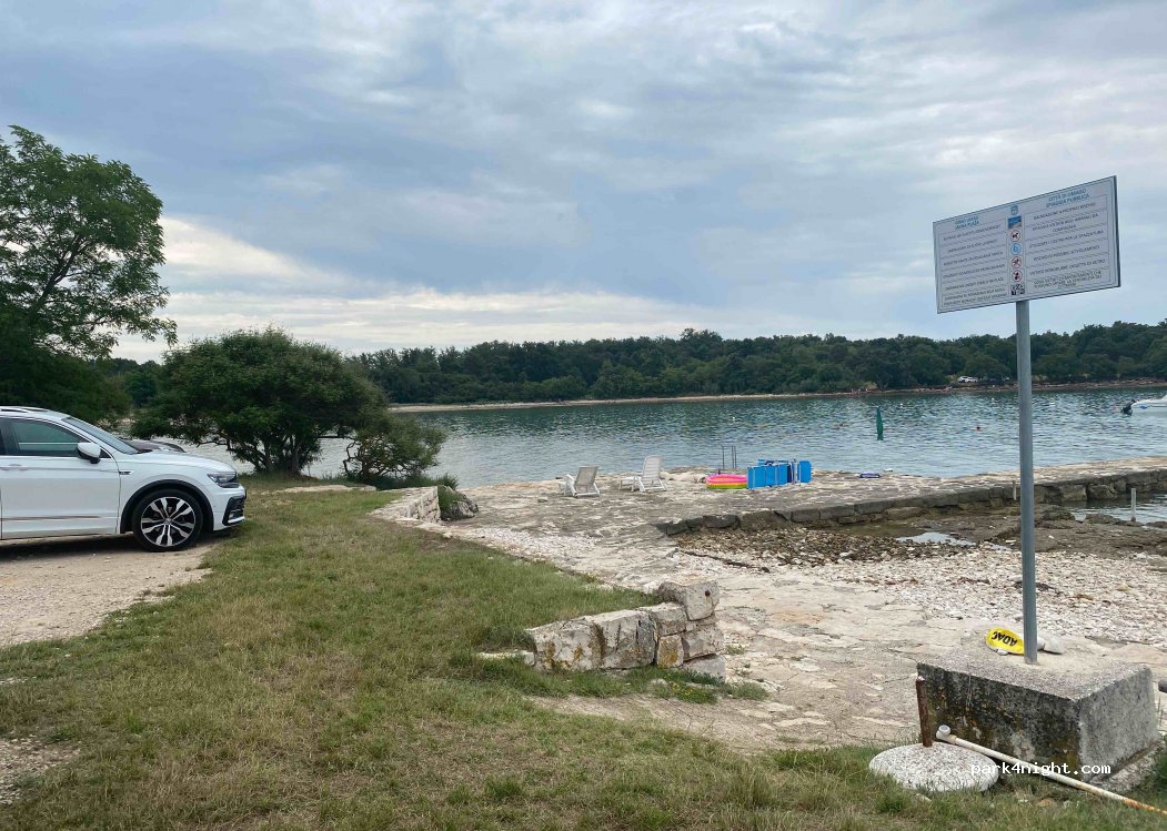(52470) Lovrečica - 17b Ulica Slanik — foto