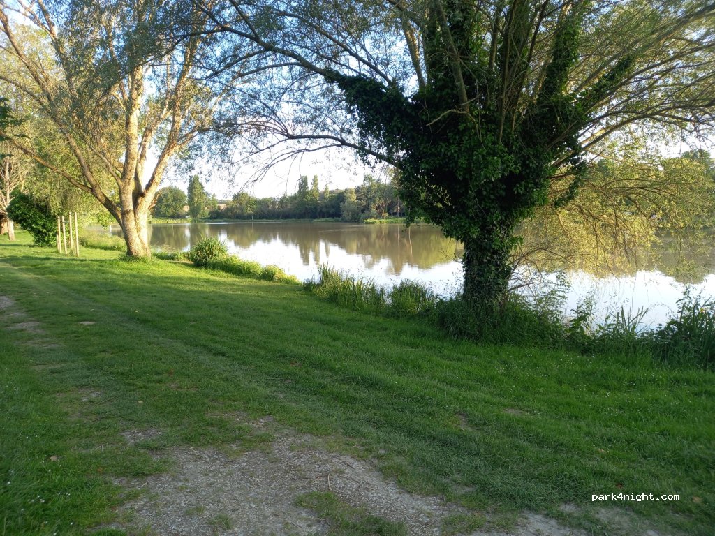(37600) Bridoré - D241 — foto 3