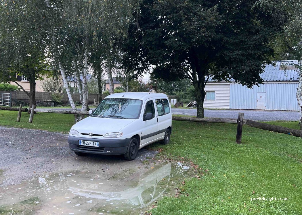 (64400) Goès - 6 Place de l'Église — foto 2