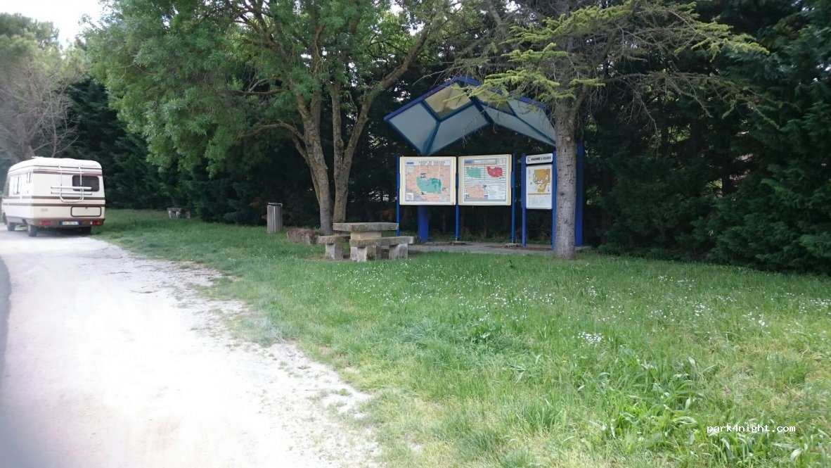 (84740) Velleron - 266 Route de Carpentras — foto