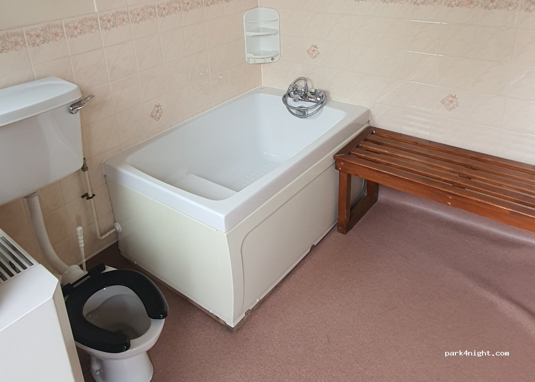 Tredegar House Country Park Caravan and Motorhome Club Campsite — foto 3
