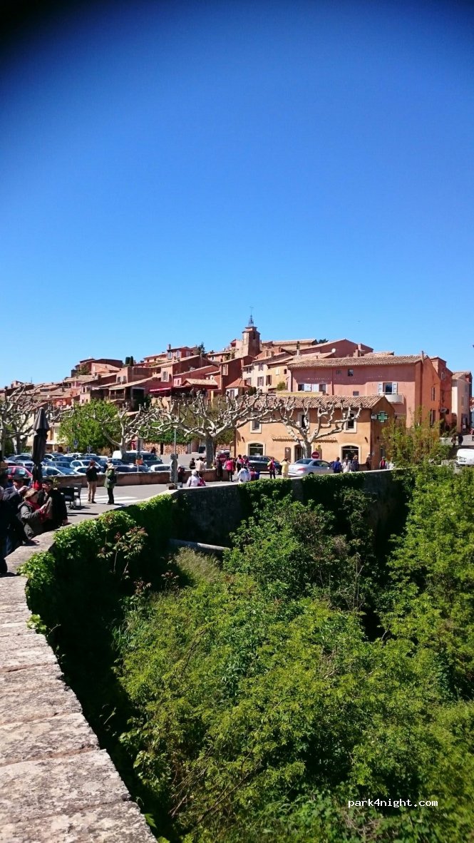 (84220) Roussillon - D104 — foto 2