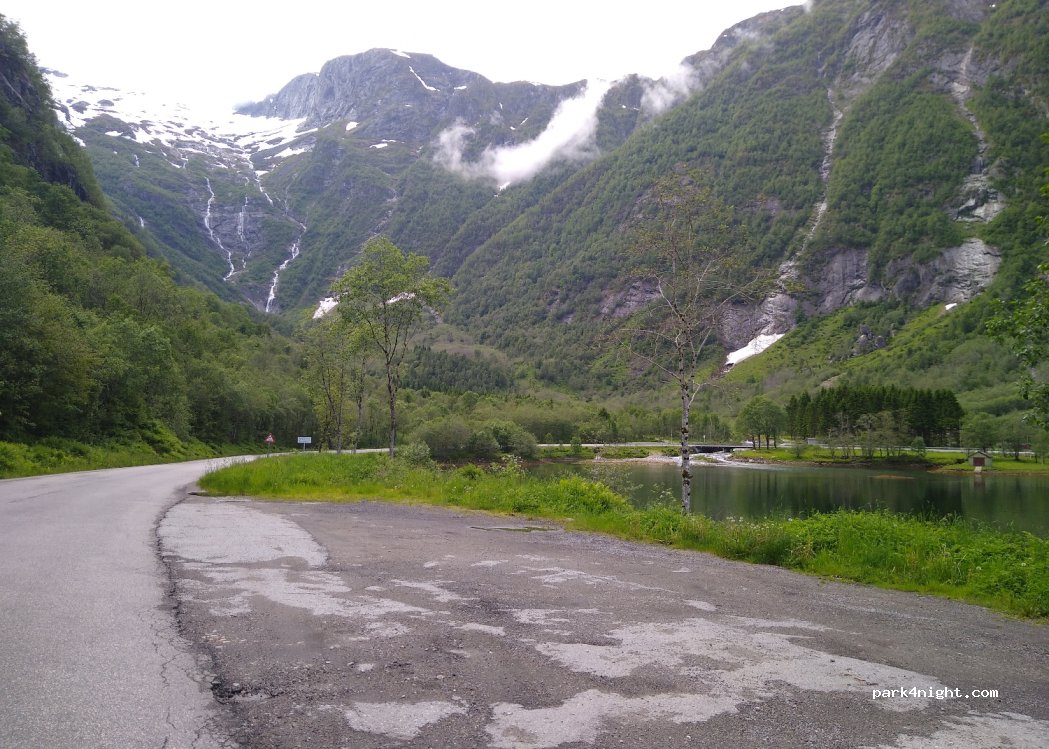 (6899) Balestrand - F55 — foto
