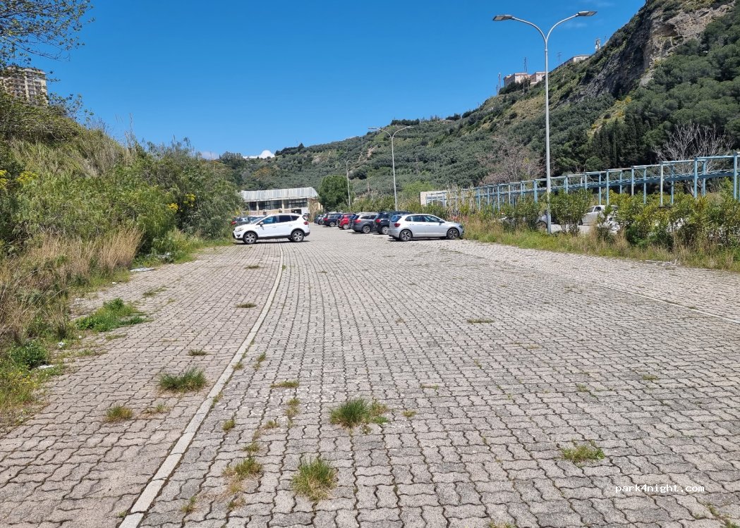 (88100) Catanzaro - Piazzale Funicolare — foto