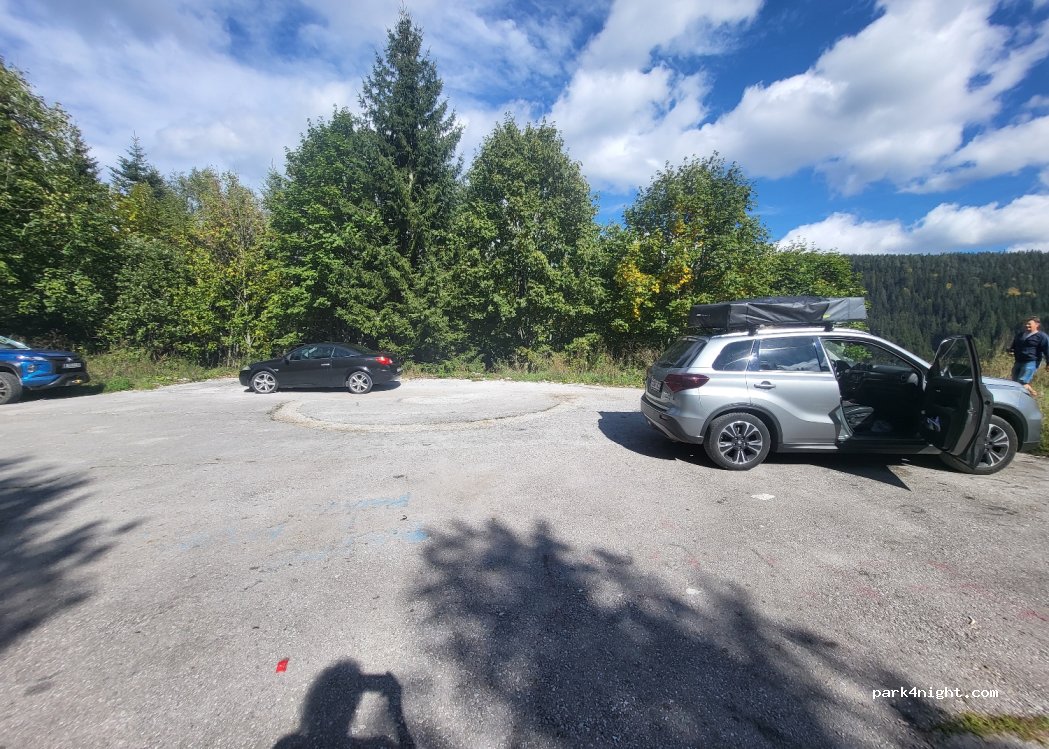 (Q69W+875) Lokve - Unnamed road — foto 2