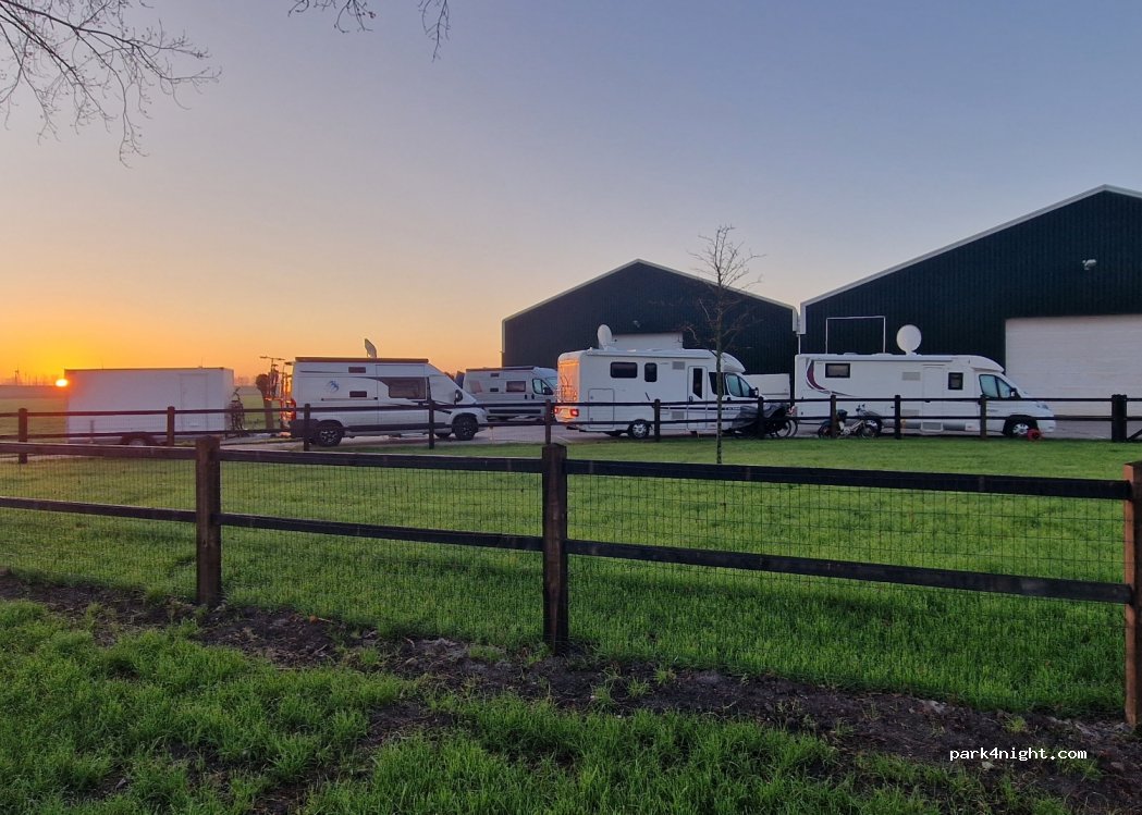 Camperplaats Het Groene Hart — foto 2