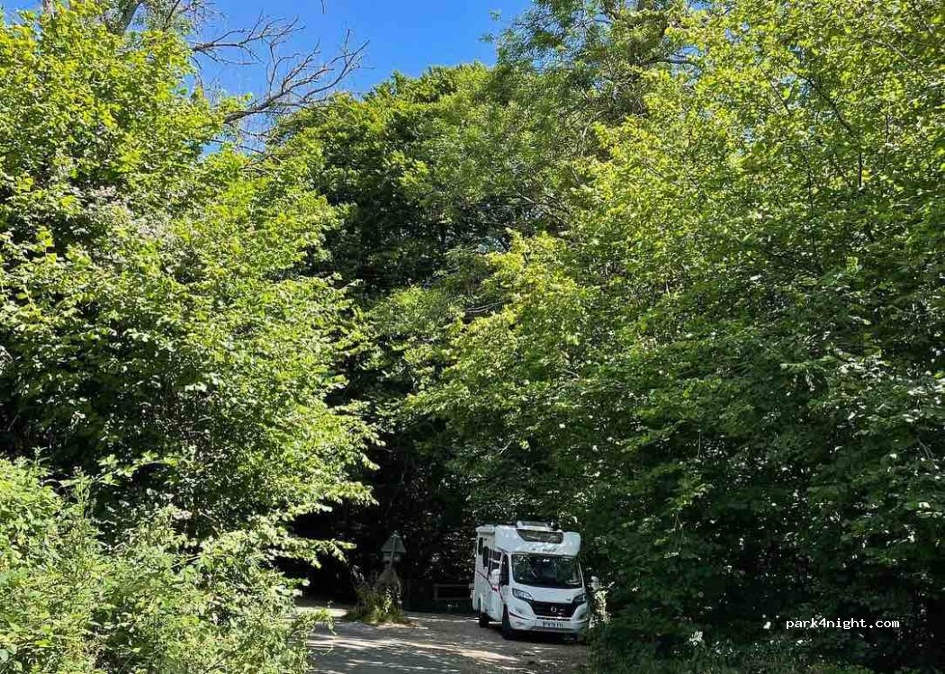 (BN18 0NU) Arundel - Unnamed road — foto
