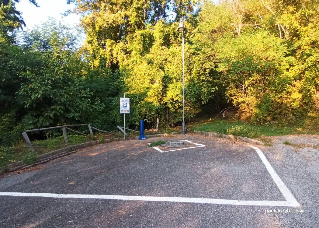 (51017) Pescia - Unnamed Road — foto