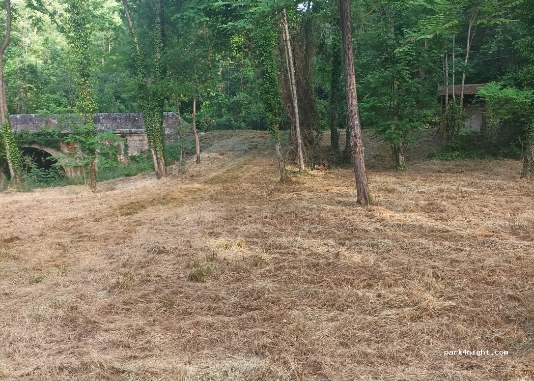 (12490) Montjaux - Unnamed road — foto 2