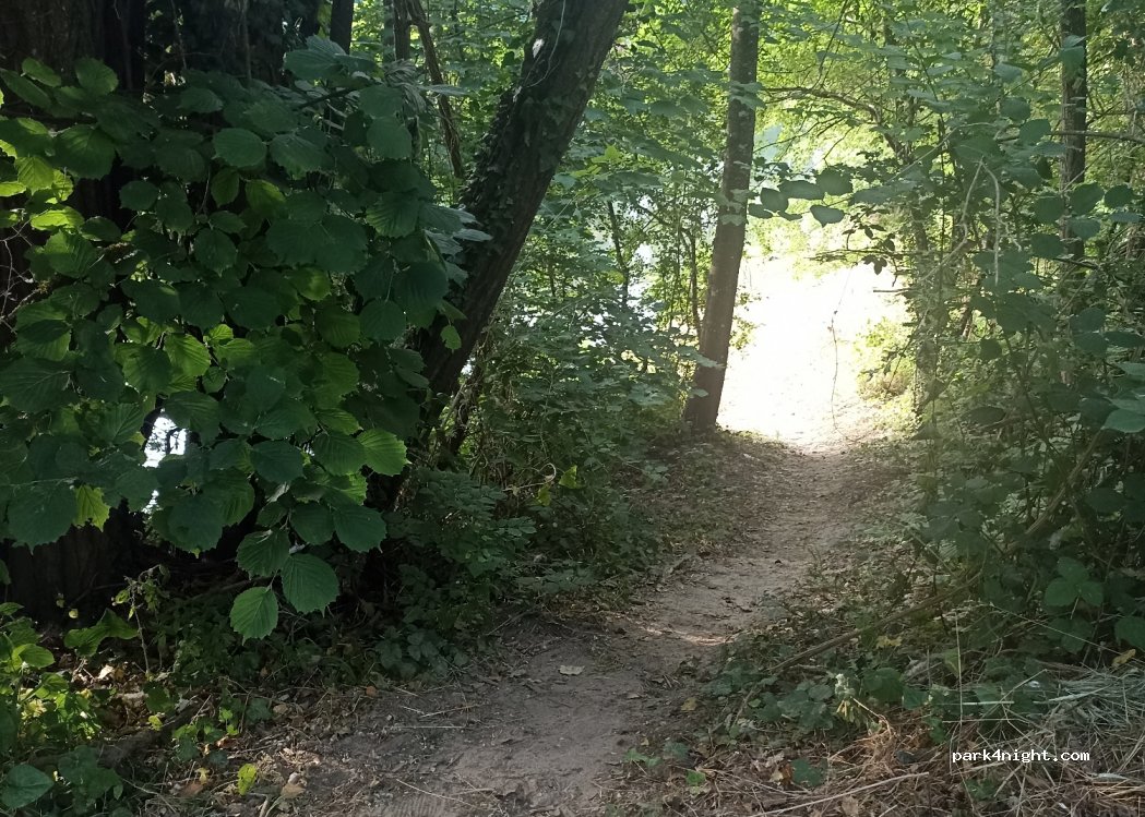 (12490) Montjaux - Unnamed road — foto 3