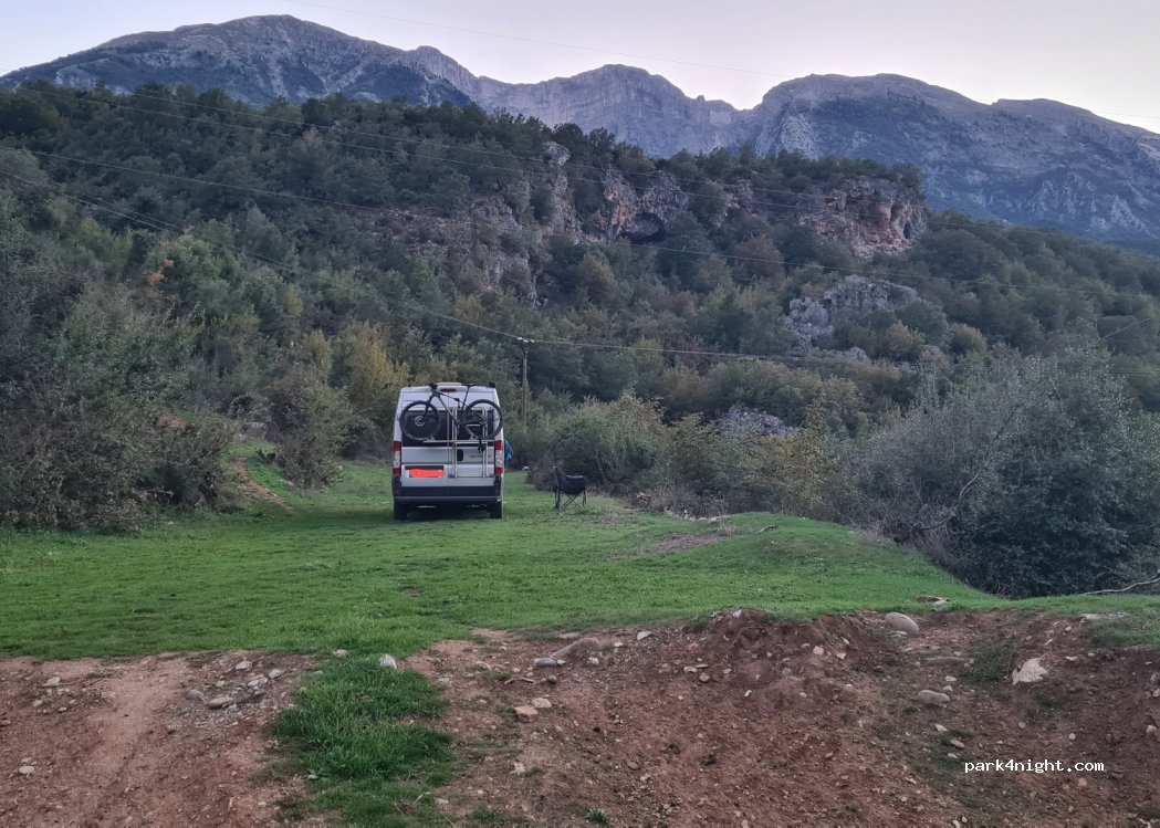 (5F6G+F6) Strëmbec - Unnamed road — foto 2