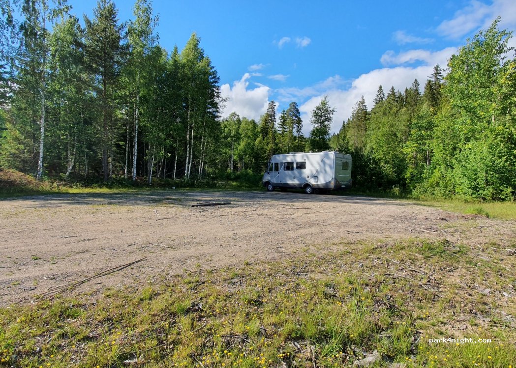 (827 93) Ljusdal - Unnamed road — foto