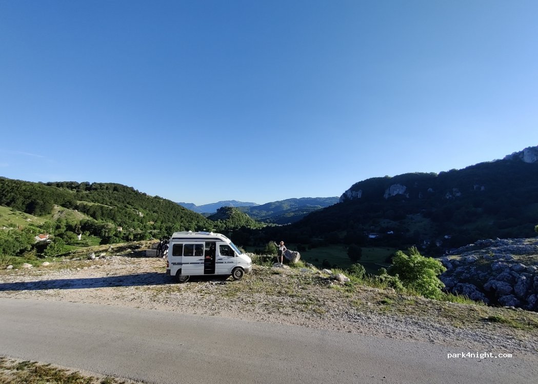 (78000) Luka - Unnamed Road — foto