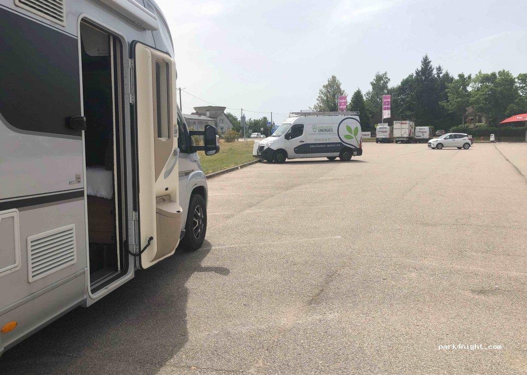 (87250) Bessines-sur-Gartempe - D220 — foto 2