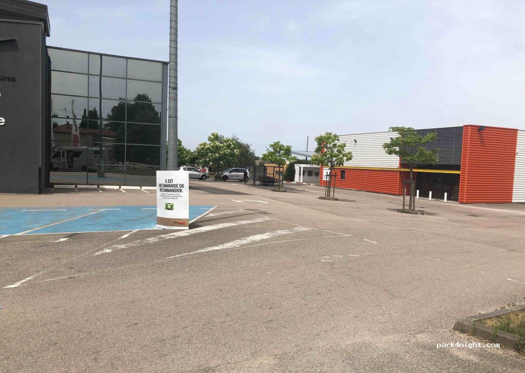 (87250) Bessines-sur-Gartempe - D220 — foto 3
