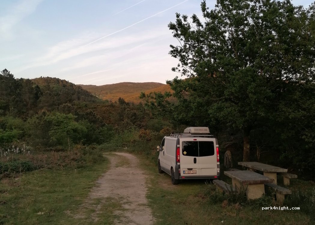 (36851) Bustelos - Unnamed Road — foto