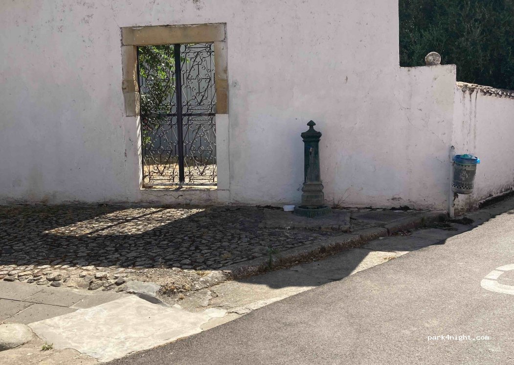 (09029) Tuili - 1 Piazza Vittorio Veneto — foto
