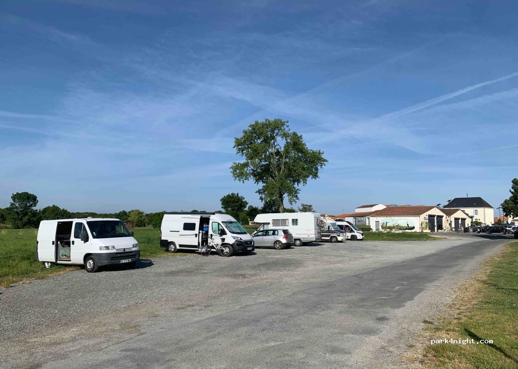 (17450) Saint-Laurent-de-la-Prée - 41 Route de la Grande Levée — foto 3