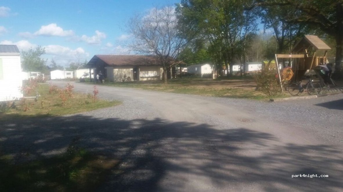Camping LAS CHANCAS — foto