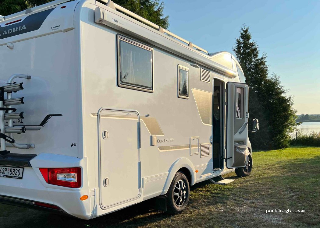 Auto kemp Doubí u Třeboně — foto