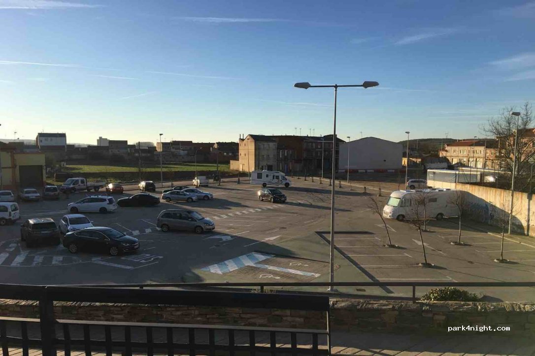 (24700) Astorga - 18 Calle San Roque — foto