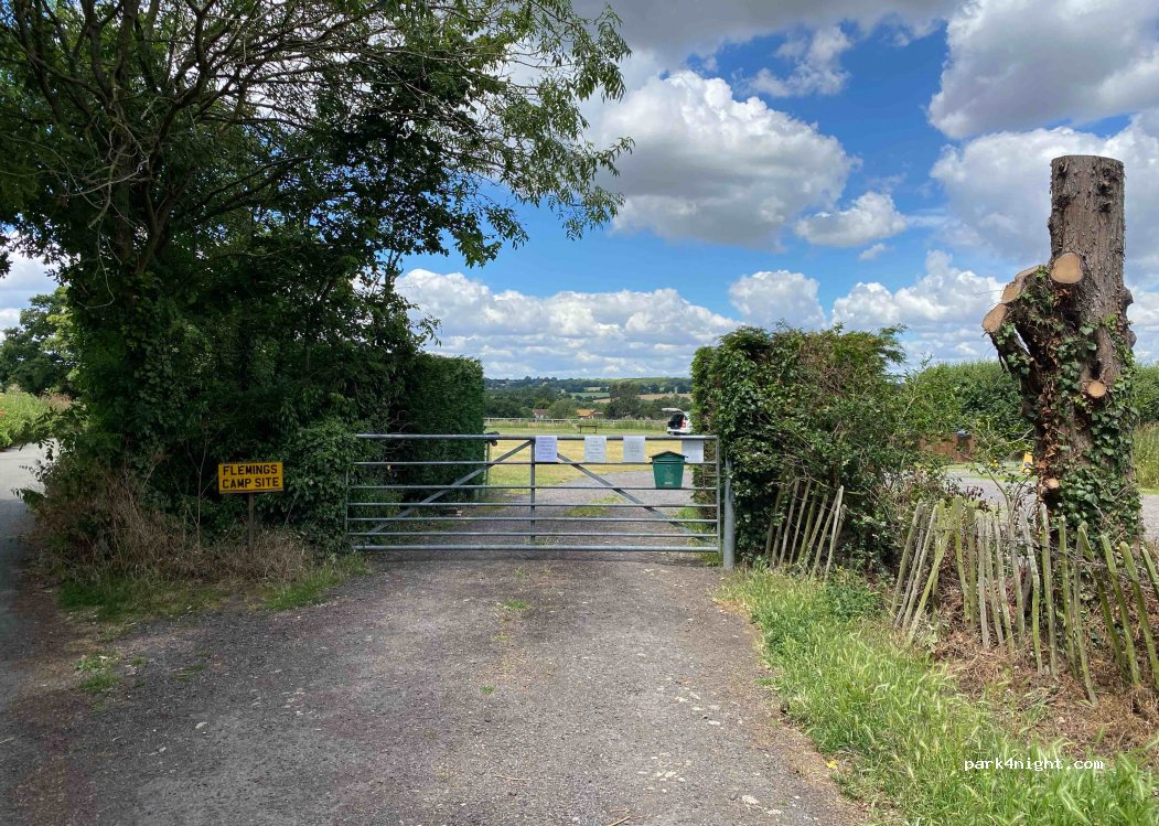 FLEMINGS FARM CARAVAN & MOTORHOME CAMPSITE — foto 3