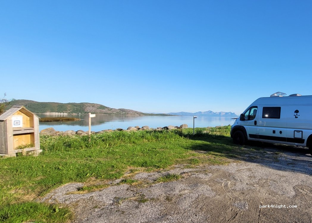 (8410) Erikstad - 106 Erikstadvegen — foto