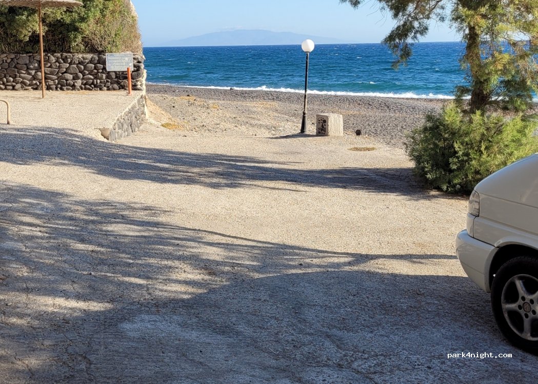 (847 00) Vourvoulos - Unnamed Road — foto