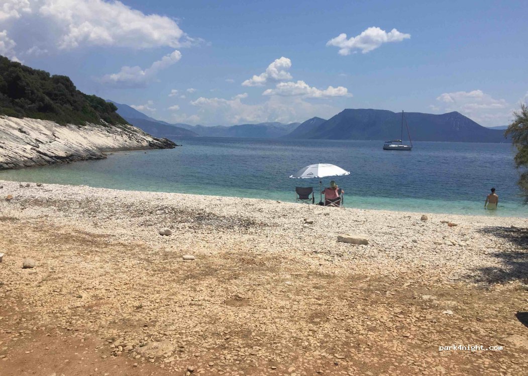 (310 83) Meganisi - Unnamed Road — foto