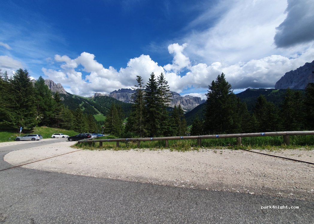 (39048) Selva di Val Gardena - Via Daunei — foto