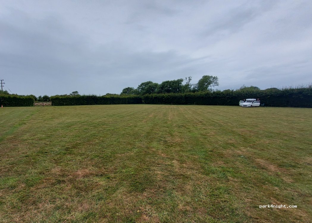 St James Farm Shepherd's Huts and Camping — foto 2