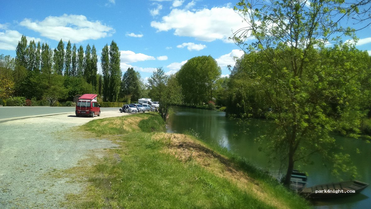 (79510) Coulon - 162 Route des Bords de Sèvre — foto